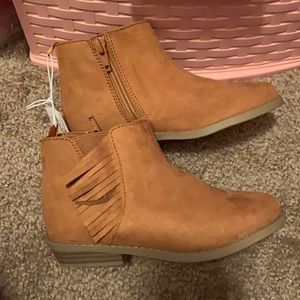 GIRLS BROWN BOOTIES